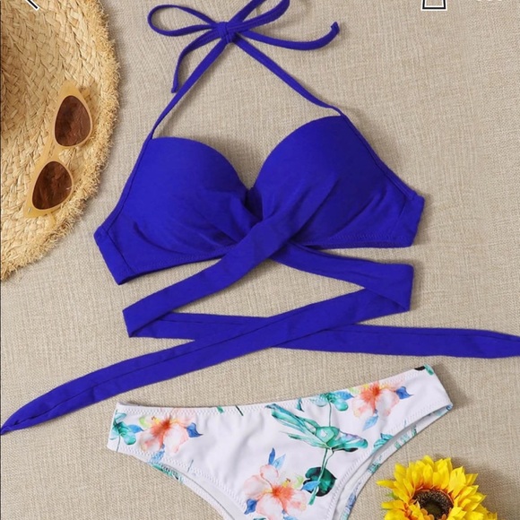 SHEIN Other - blue floral bikini!